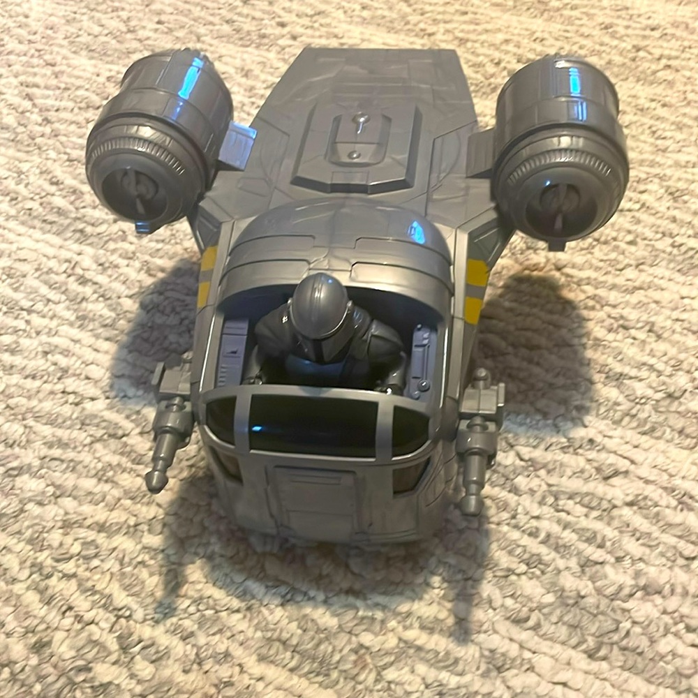Star Wars The Mandalorian RC Razor Chrest